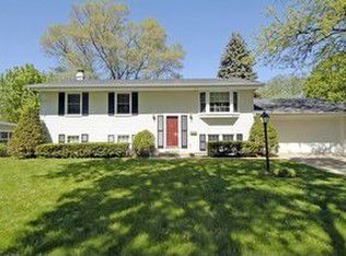 314 Suffield Ct, Geneva, IL 60134