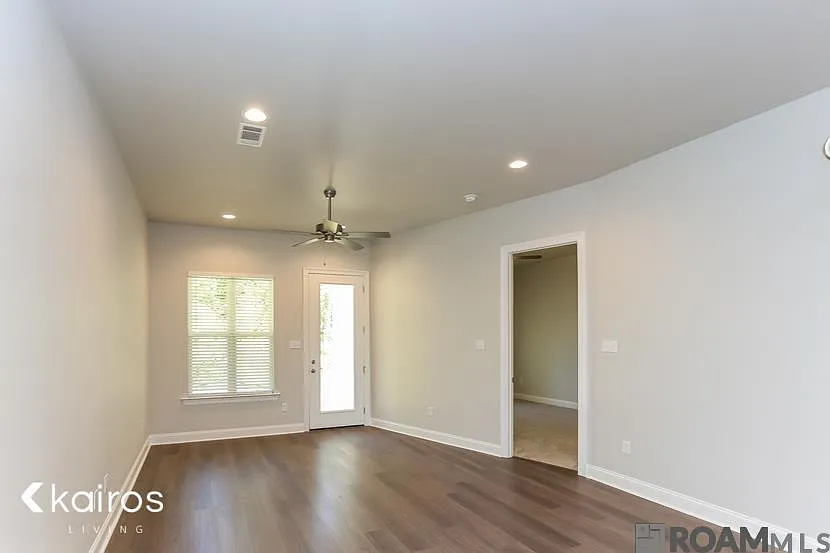 3 bed, 1505 sqft, $1,925 — Photo 2