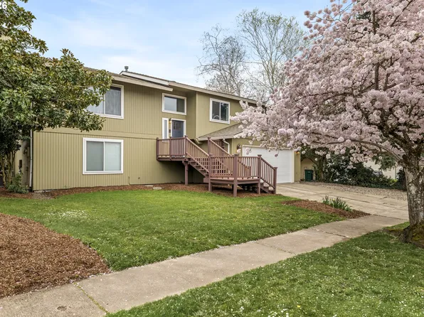 200 E Foothills Dr, Newberg, OR 97132