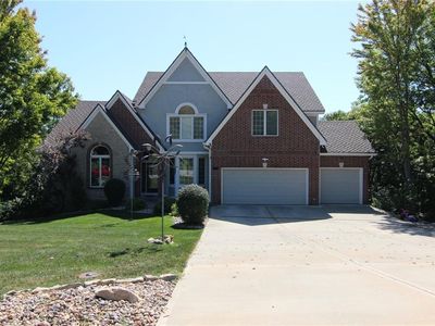 6415 Hillside St, Shawnee, KS, 66218