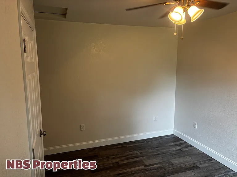 1940 McClung Ave — Photo 17