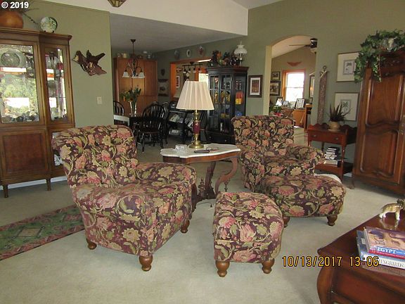 4th image of 42891 Ponderosa Dr