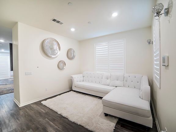 2nd image of 5217 Clementine Ave