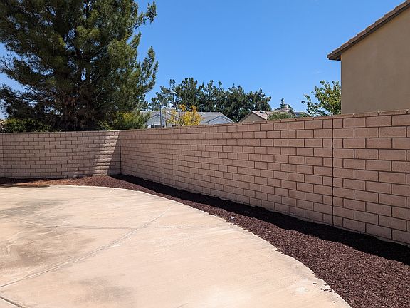 5th image of 23951 Doheny Cir
