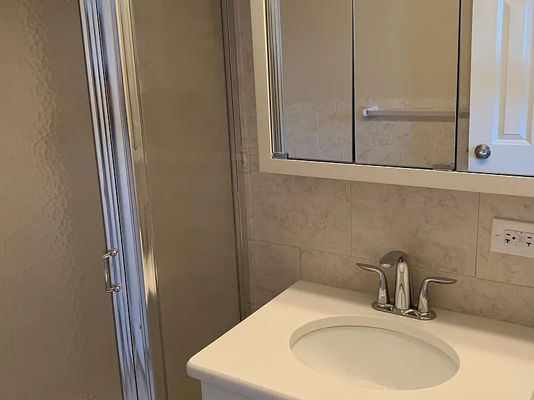 Heritage House Apartments — Photo 81