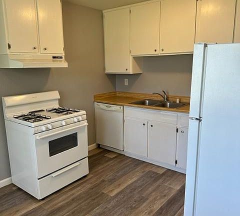 2nd image of 203 Wilbur Ave #26