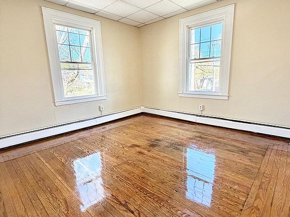 5th image of 206 Sherman Ave #Bb1
