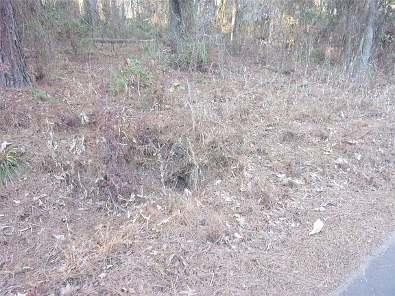 3rd image of Lake Side Dr