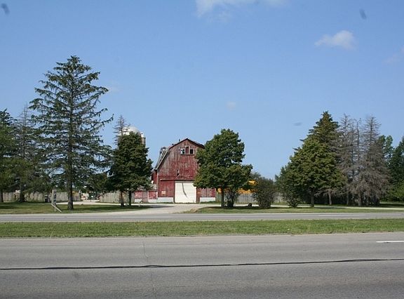 2nd image of 30270 N Us Highway 12