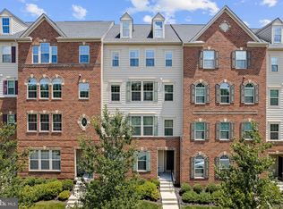 25920 Racing Sun Dr, Aldie, VA 20105