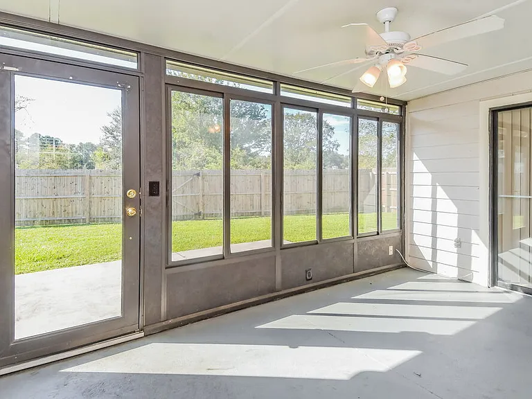 8850 Cherry Hill Dr — Photo 8