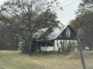 307 Railroad St, Petersburg, TN 37144