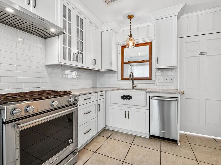 117 Pine Grove Ave — Photo 12