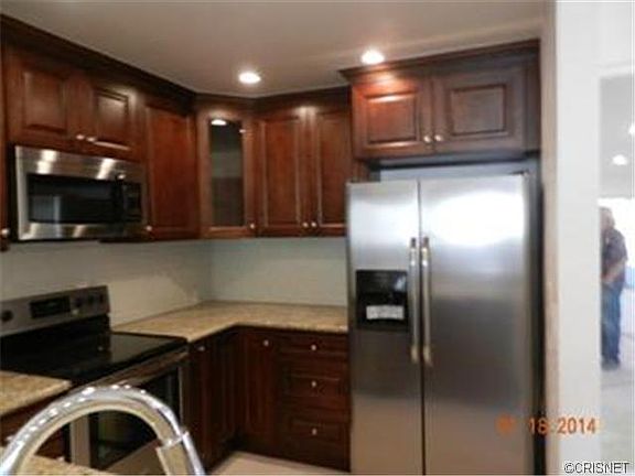 4th image of 8721 Endsleigh Ave