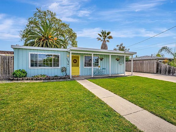 2nd image of 1138 Santa Ana Drive