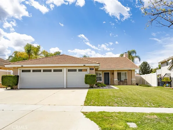 3170 Gunsmoke Rd, Corona, CA 92882