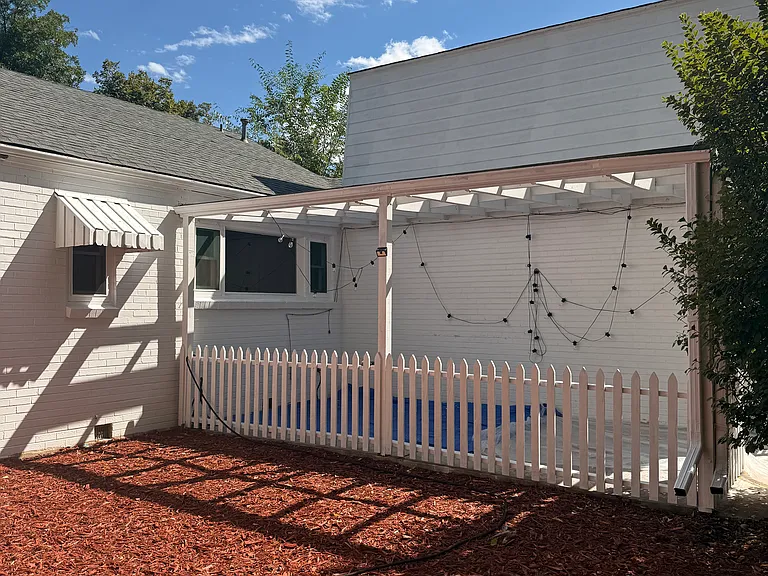 745 N Cherry St — Photo 22