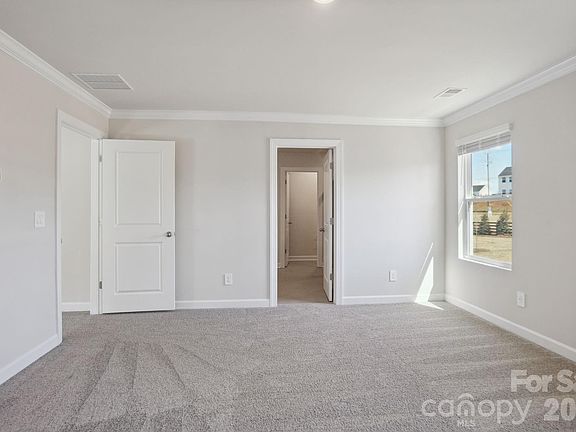 4th image of 842 Santina Ave