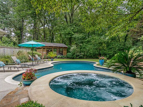 5th image of 6597 Oak Estates Dr
