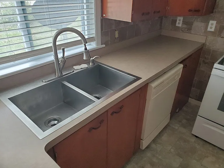 1711 SW Kent Pl — Photo 29