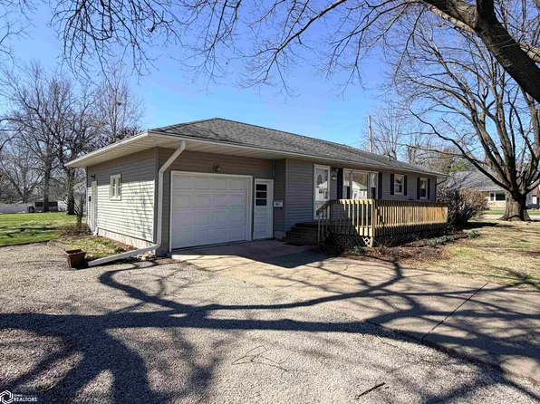 808 S 7th St, Fairfield, IA 52556