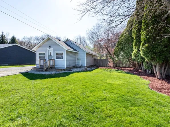 9064 26th AVENUE, Kenosha, WI 53143