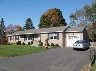 121 Hilltop Rd, Naugatuck, CT 06770