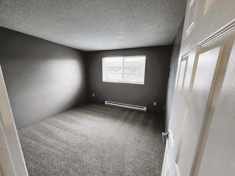 Riverbend Terrace Apartments — Photo 34
