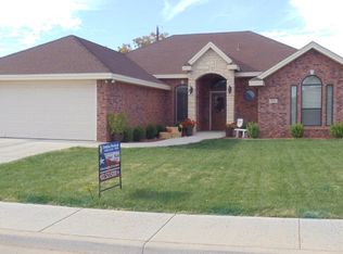 1225 Bellaire Dr, Andrews, TX 79714