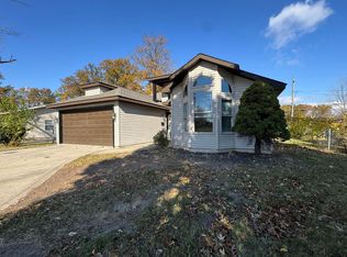 2805 Oxford St, Fort Wayne, IN 46806
