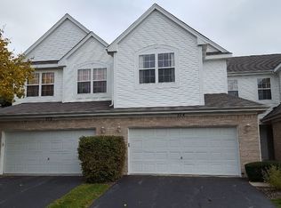 374 Bay Dr, Itasca, IL 60143