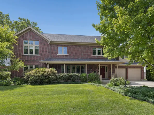 860 Kenton Rd, Deerfield, IL 60015