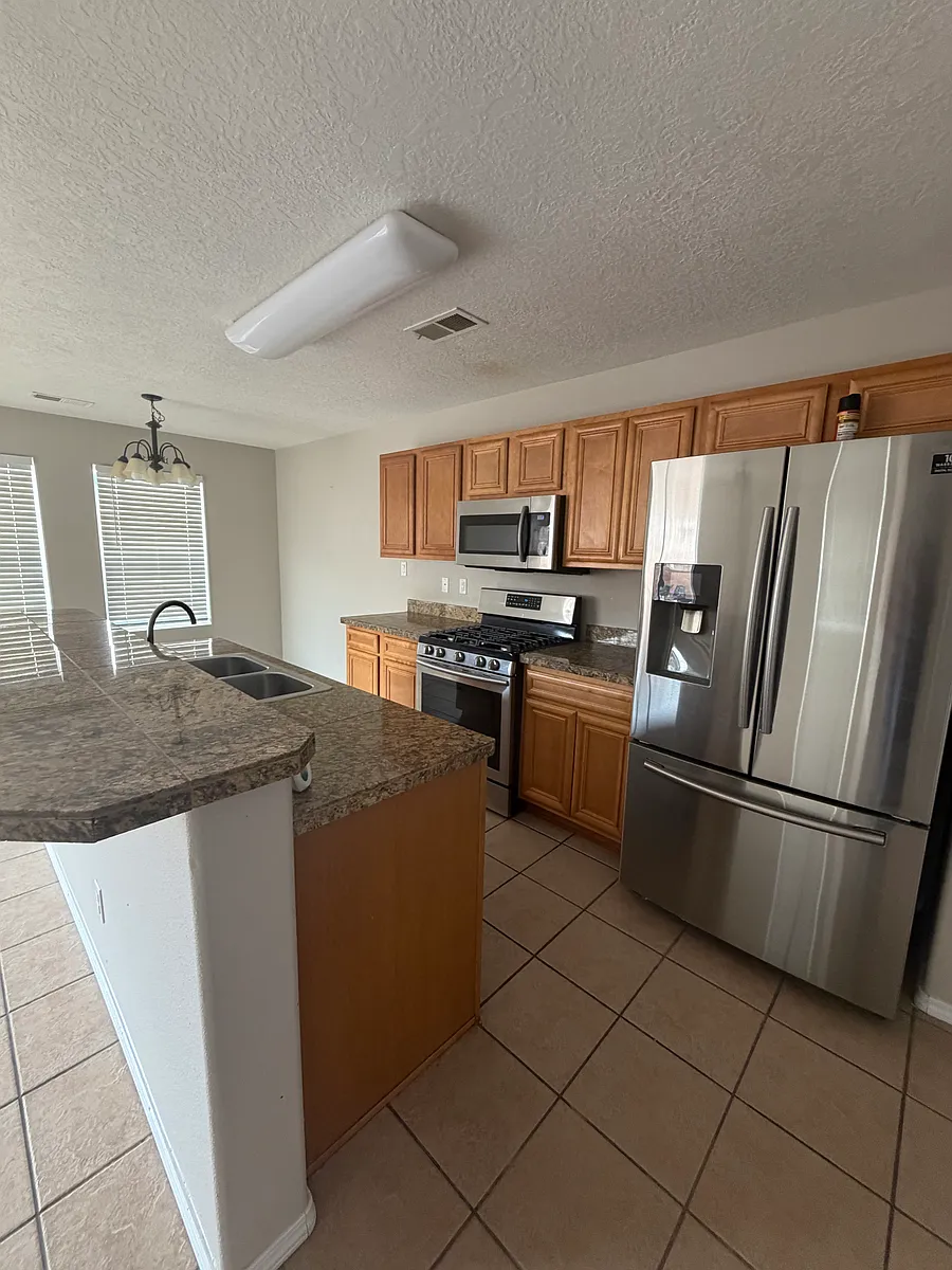 Building Photo - 5700 Pinnacle Peak Ct NW