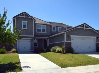 1016 Maine Ave, Clovis, CA