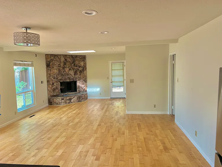 1360 Sage Hen Way — Photo 3