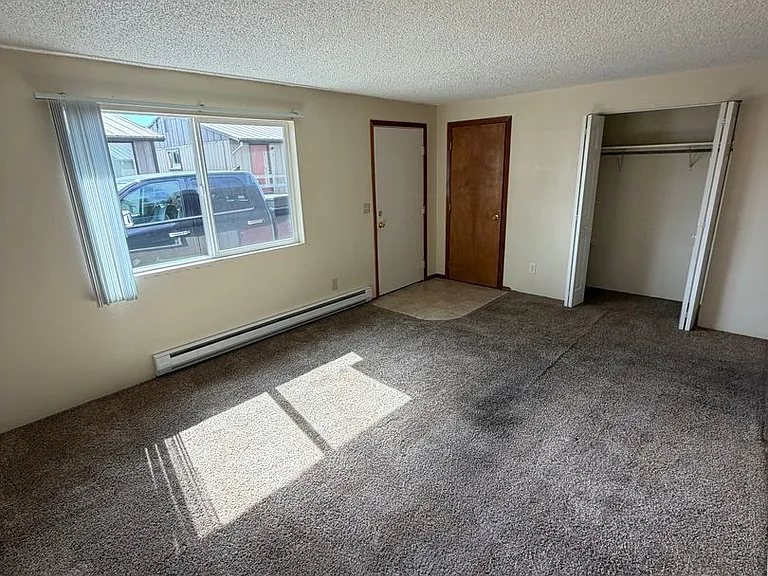 Pinewood Apartments — Photo 18