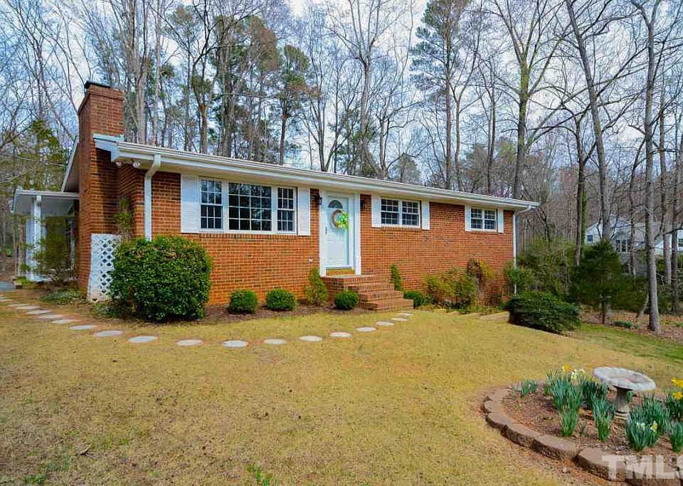 1st image of 101 Dixie Ln