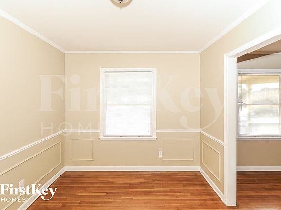 4th image of 2915 Falkirk Rd