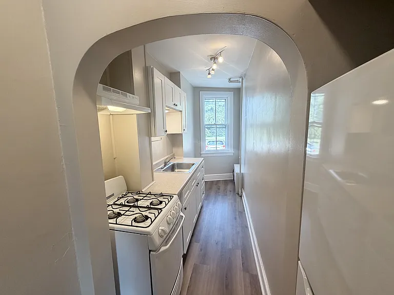 39 W King St #3 — Photo 13