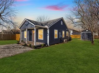 1204 W Center Ave, Springdale, AR 72764