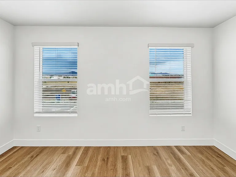 5498 W Damfield Ln — Photo 10