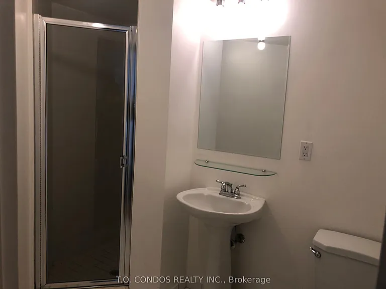 1001 Bay St #404 — Photo 13