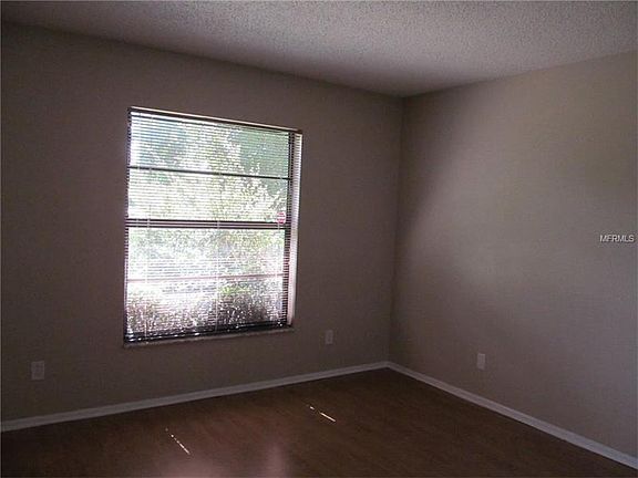 5th image of 841 Anderson Dr