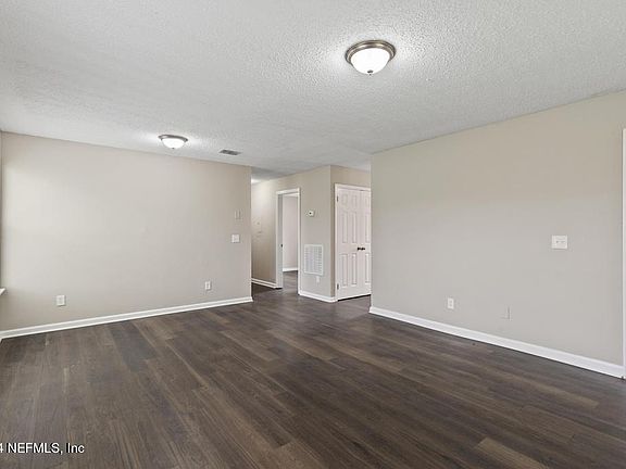 3rd image of 2108 W 44TH Street