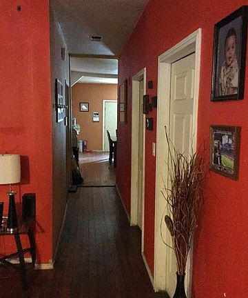 5th image of 3307 W Houston St