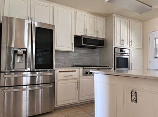 7821 Shoup Ave, Canoga Park, CA 91304