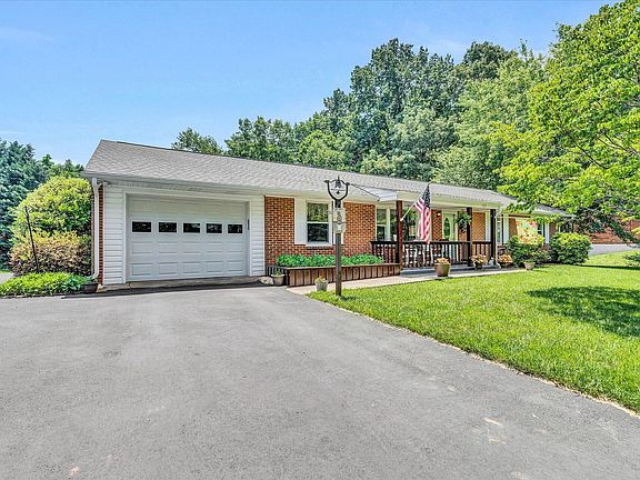 2nd image of 103 Collins Dr