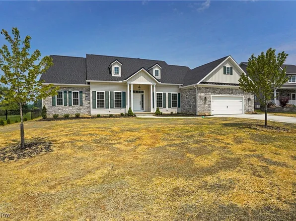 400 Cherry Rdg, Tallmadge, OH 44278