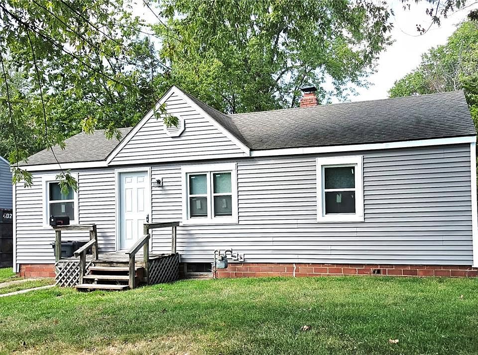 1st image of 429 Fieldcrest Dr