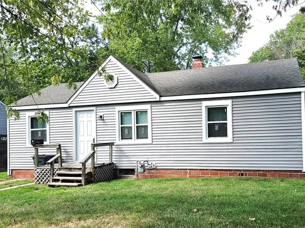 429 Fieldcrest Dr, Pittsburg, KS 66762